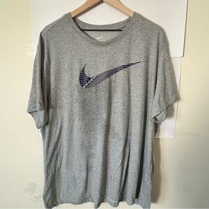 Nike Dri-FIT The Nike Tee T-Shirt XXL Gray Short Sleeve Logo Athletic Top